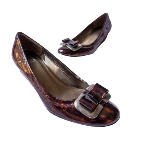 Stuart Weitzman Wedge Tortoise Shell Leather Wedge Flats Buckle Dress Heels - Picture 4 of 10
